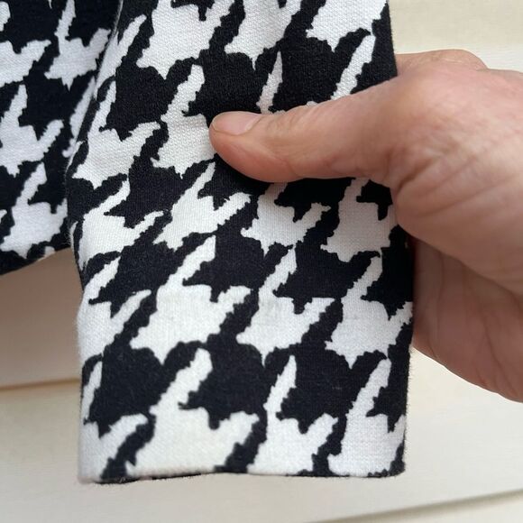 Forever 21 black and white checkered pattern, cropped jacket, no collar, S - Picture 7 of 7